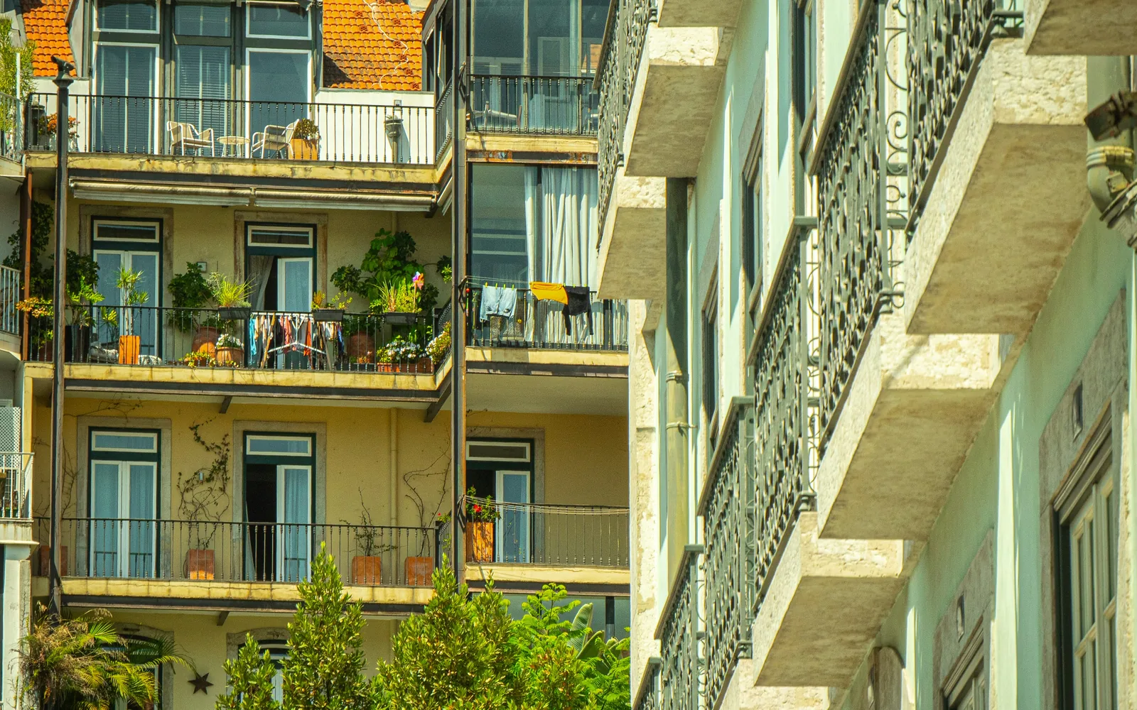 Façana residencial contemporània